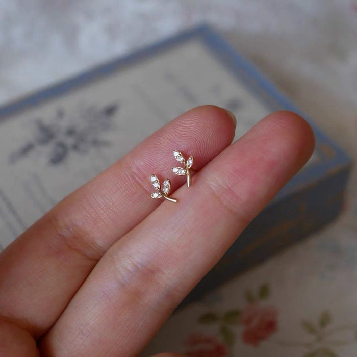 Solid Gold Minimalist Diamond Leaf Stud Earring
