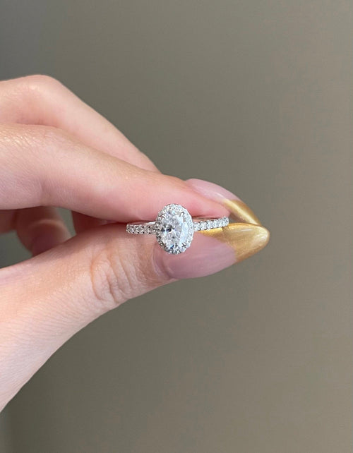 Solid Gold 0.8 Carat Oval Cut Moissanite Diamond Engagement Ring