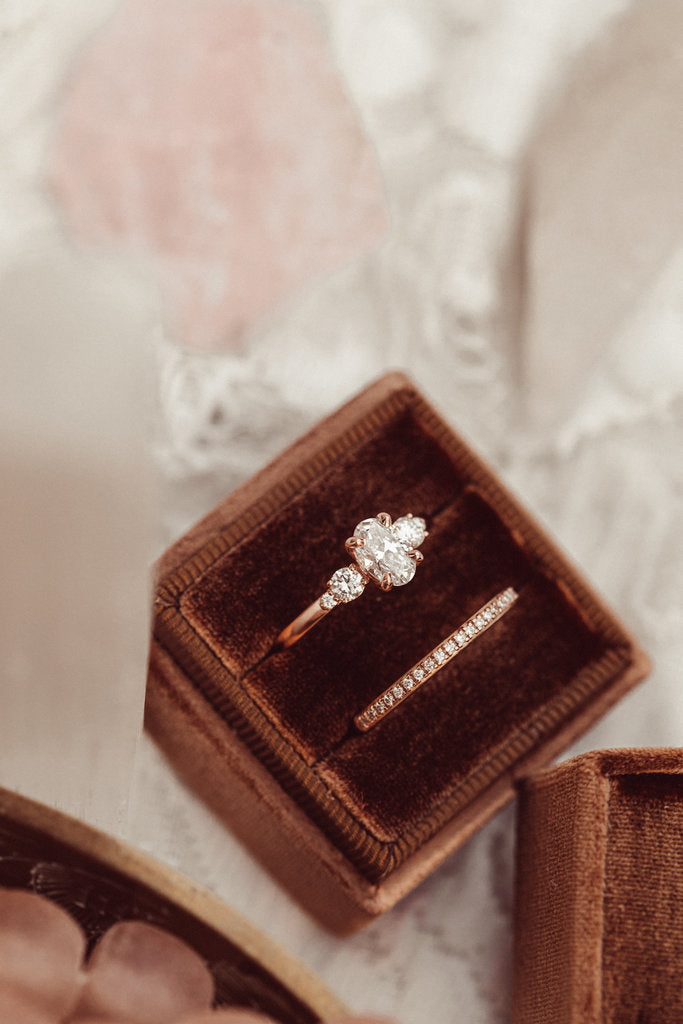 18K Solid Gold Lab-Grown Diamond Oval Ring and Band Set