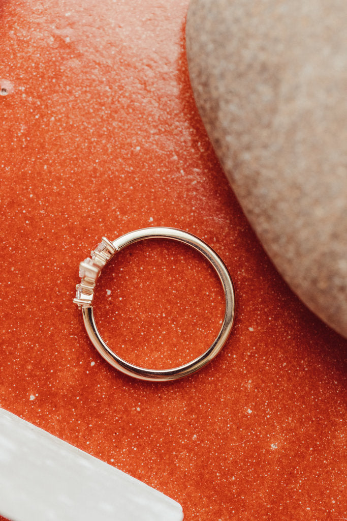 Solid Gold Marquise Diamond Ring (69C928)