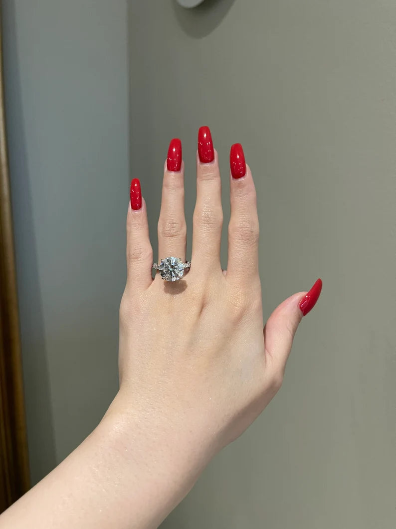 Solid Gold 6 Carat Brilliant Round Moissanite Engagement Ring (596488)