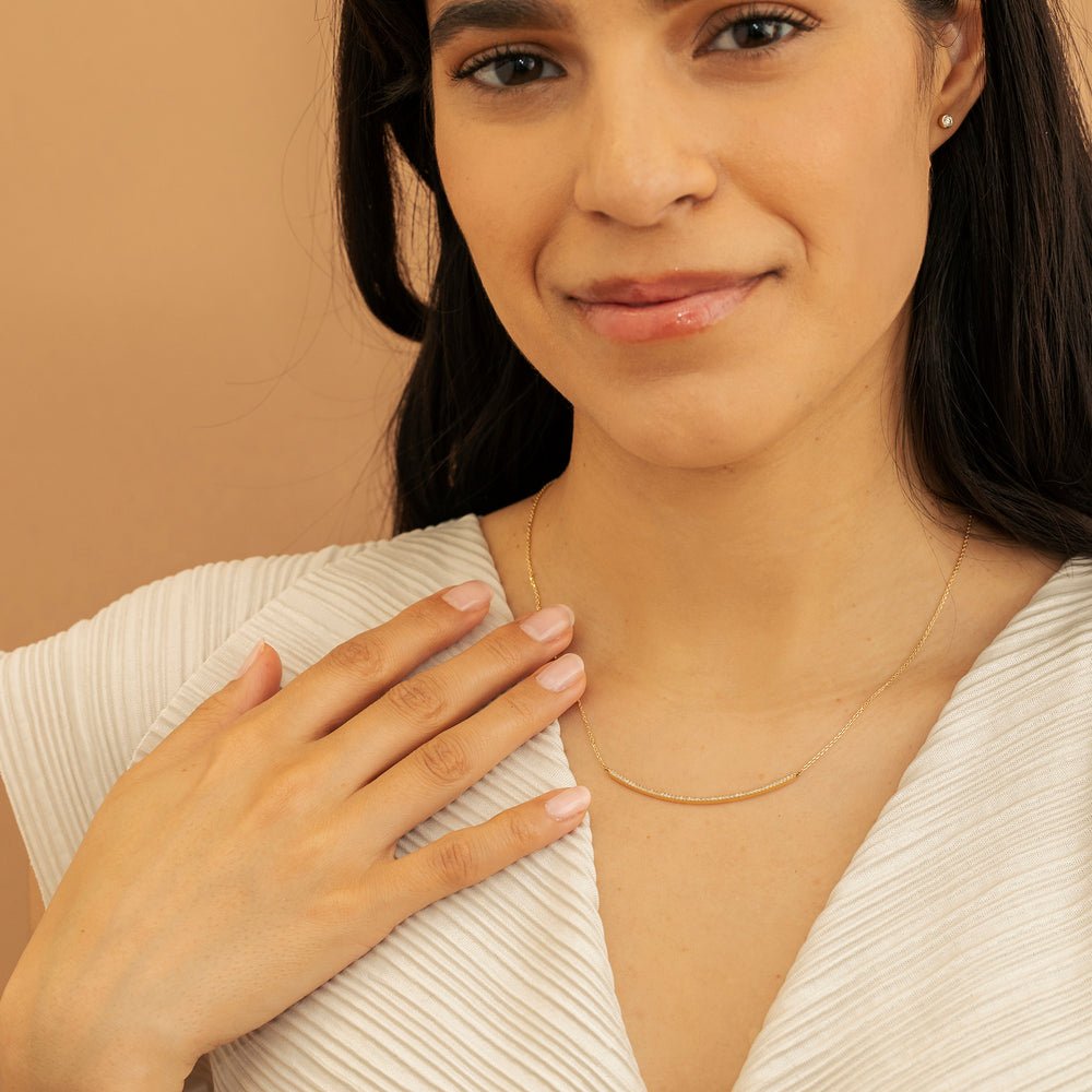 Solid Gold Natural Diamond Sleek Curved Bar Necklace (F35A7E)
