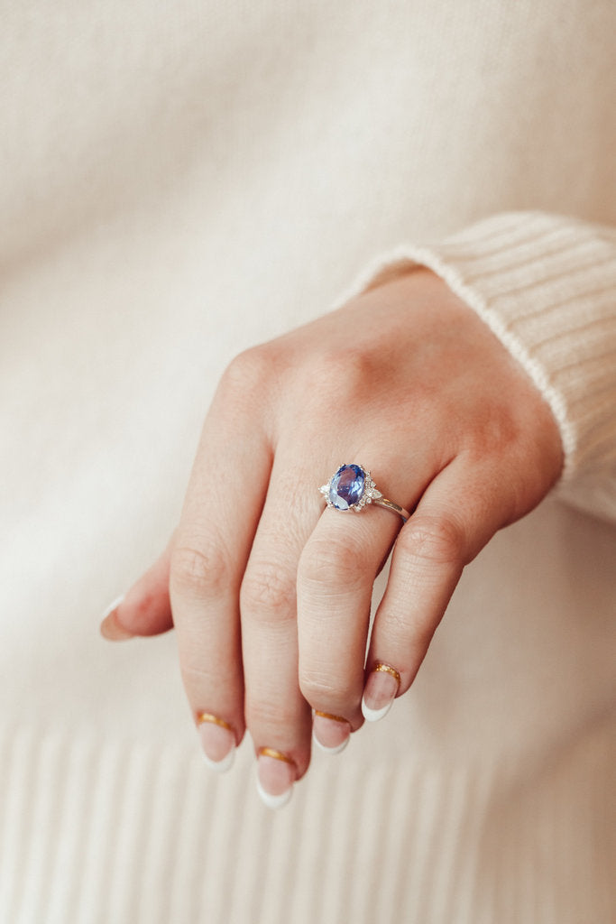 18K Solid Gold Blue Sapphire Ring