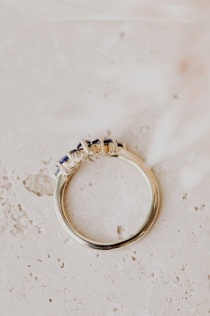 Solid Gold Flora Sapphire Tracer Band