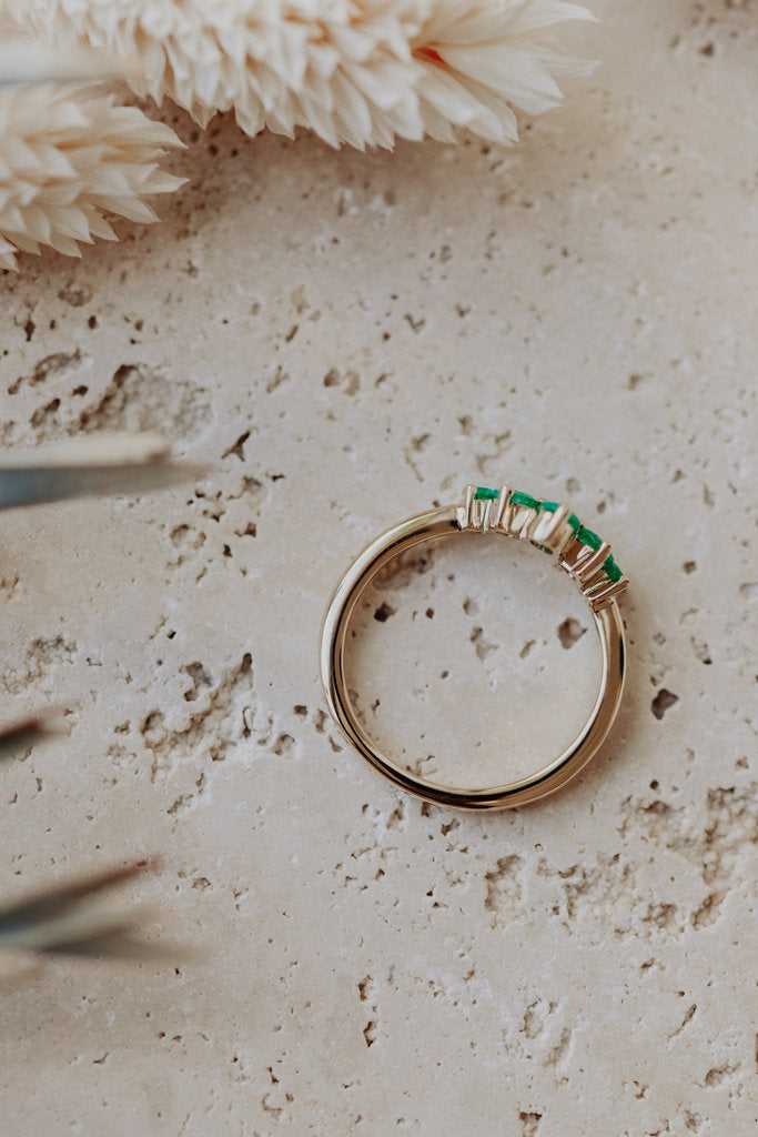 Solid Gold Emerald Tracer Band