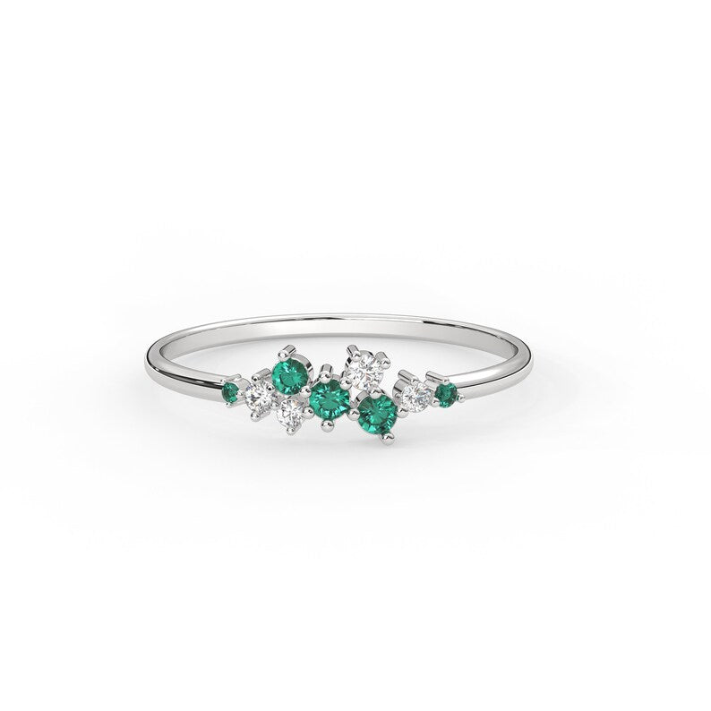 Solid Gold 0.18 ctw cluster Diamond Emerald Ring