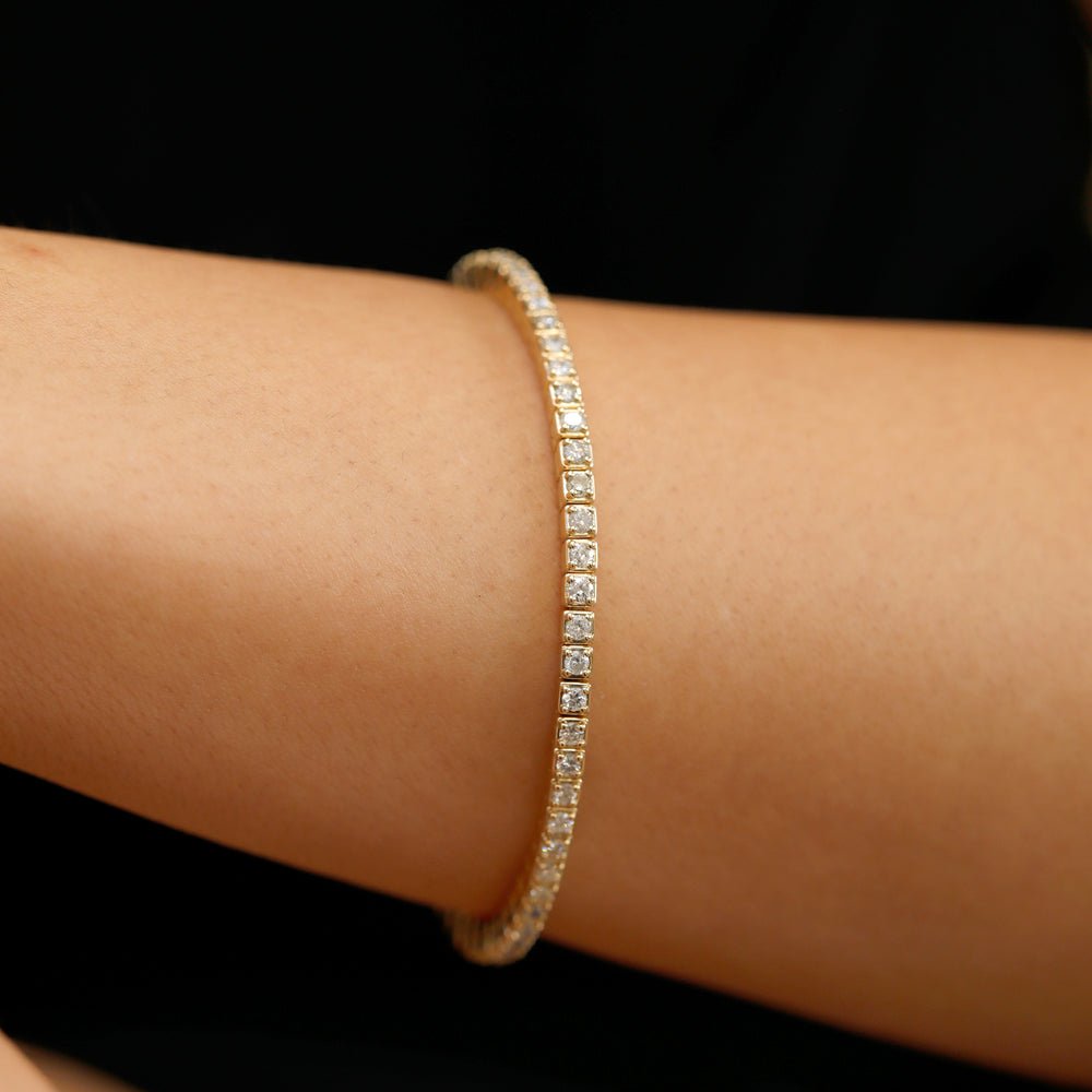 Solid Gold Diamond Stretch Tennis Bracelet (BC1BBF)
