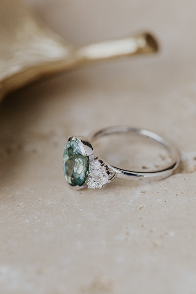 Solid Gold 2.85 ct Oval Green Tourmaline Ring