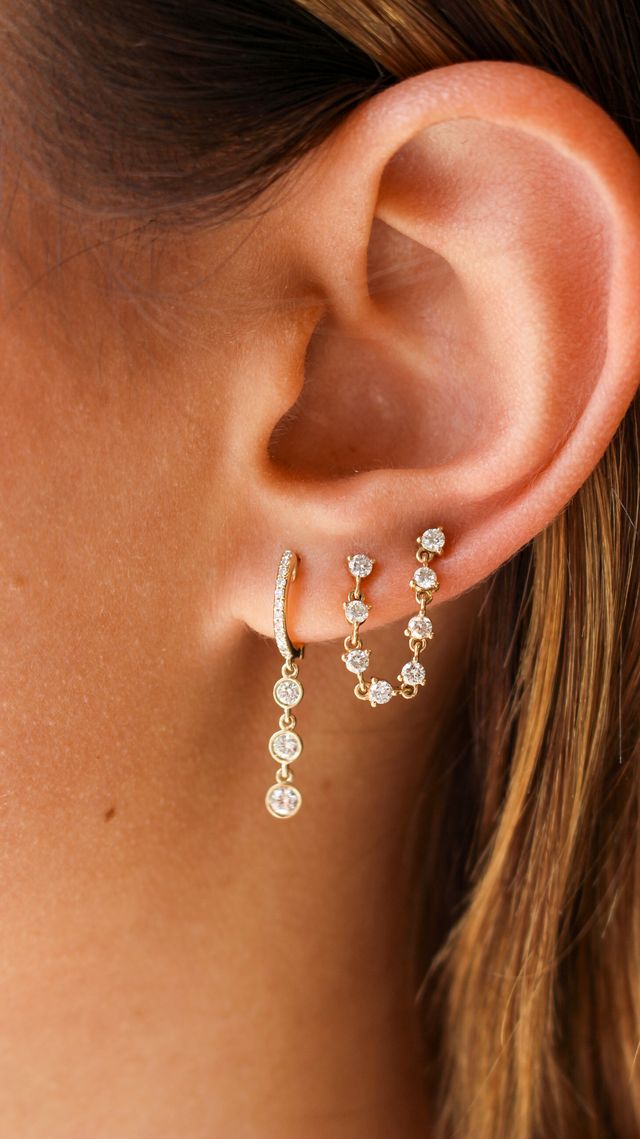 Solid Gold Triple Bezel Graduated Diamond Hoop Earring (70CE94)