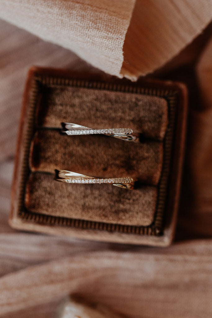 Solid Gold Criss Cross Ring