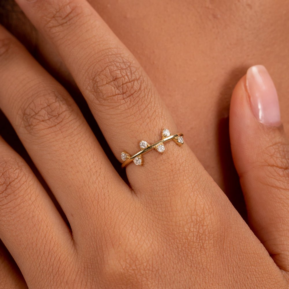 Solid Gold Natural Diamond Zigzag Ring (85EEBC)