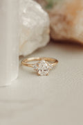 Solid Gold Lab-Grown Diamond Pear Ring (21D6B9)
