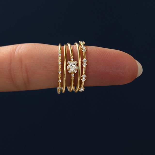 Solid Gold Petals Fall Ring