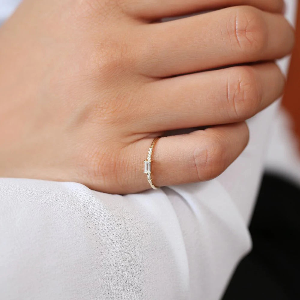 Baguette & Round Moissanite Engagement Ring, photo 7