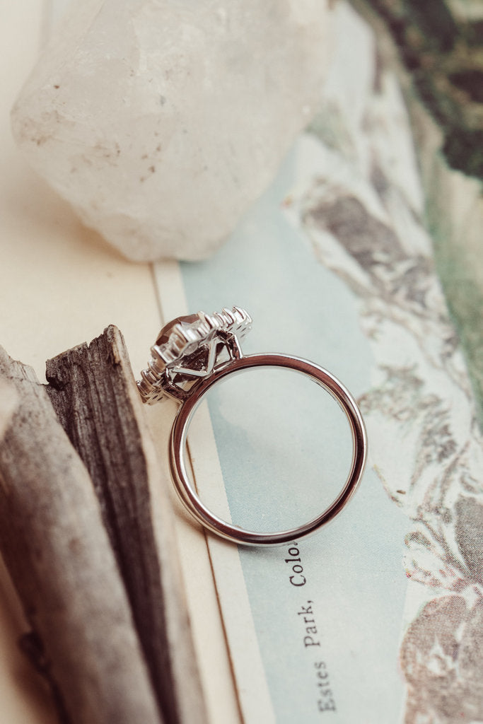 Solid Gold Rustic Diamond Ring (B9D0D7)