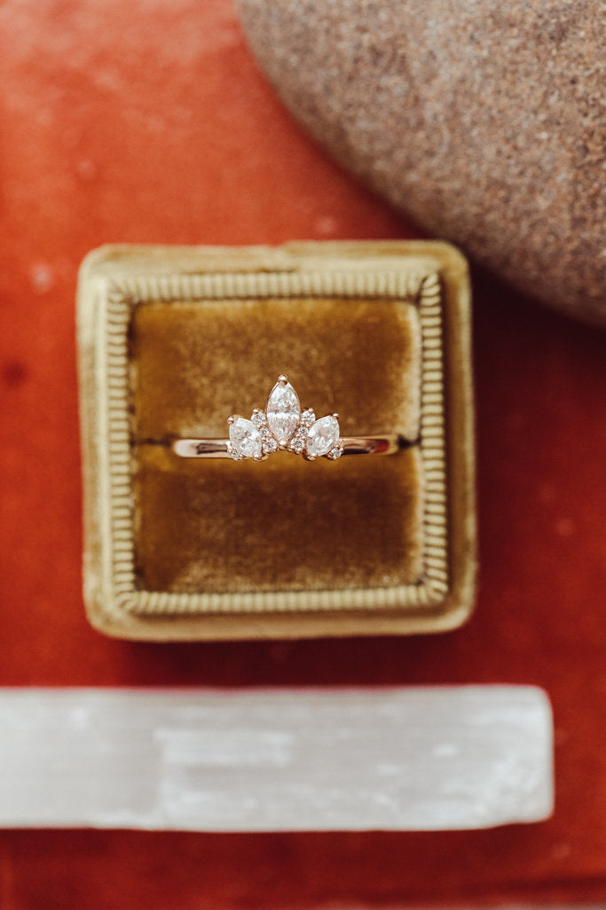 Solid Gold Marquise Diamond Ring (69C928)