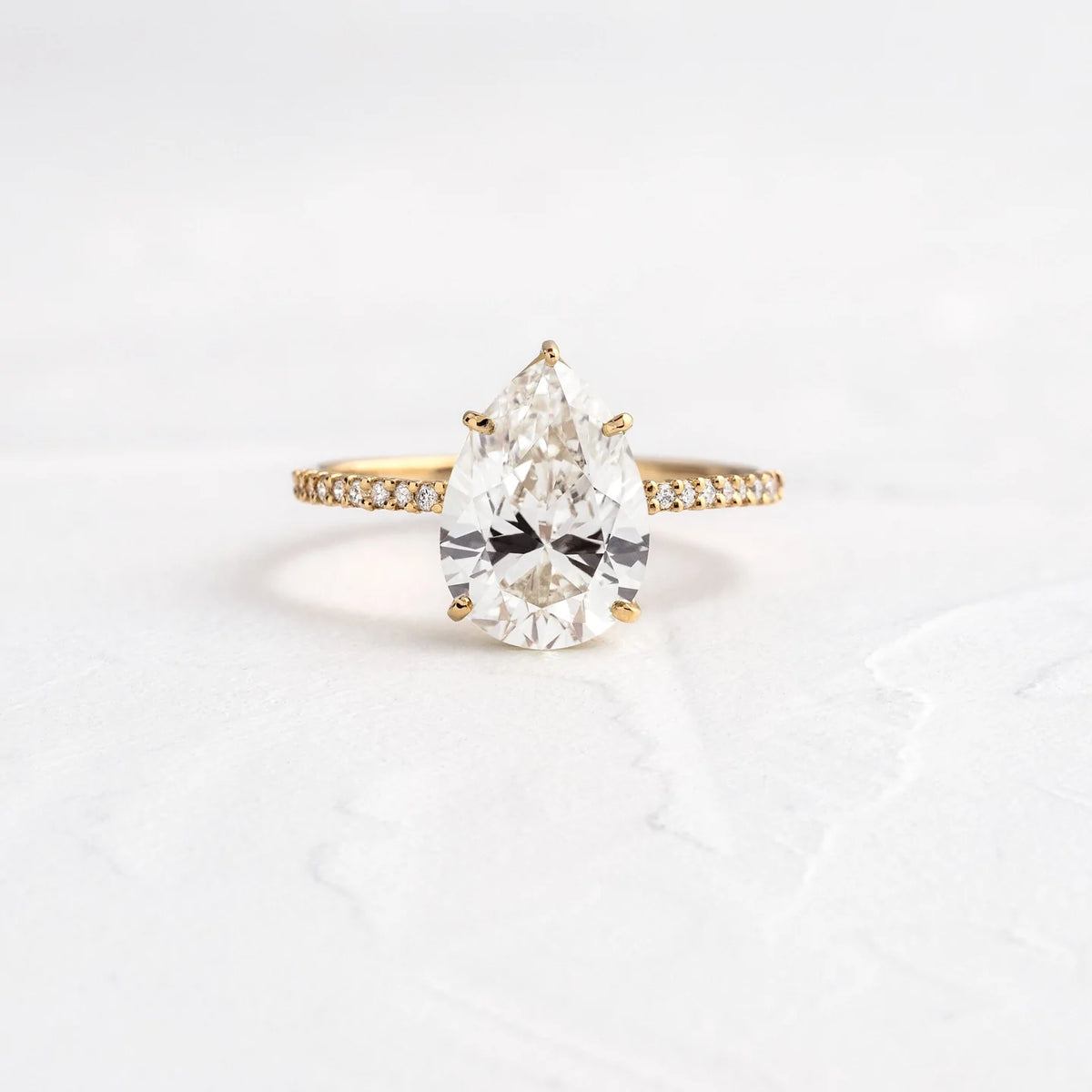 Solid Gold Pear Cut Lab-Grown Diamond Ring (8C21A4)
