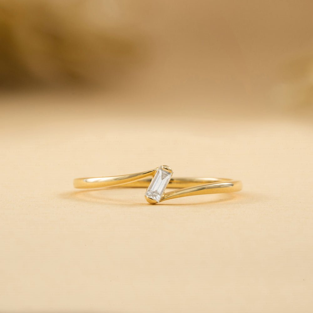 Solid Gold Tilted Baguette Diamond Ring (CE4D64)