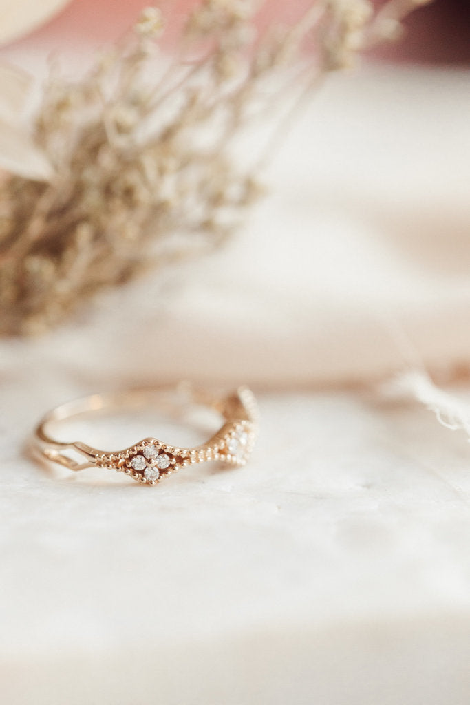 Solid Gold Milgrain Kite Shape Diamond Cluster Band (100DB3)