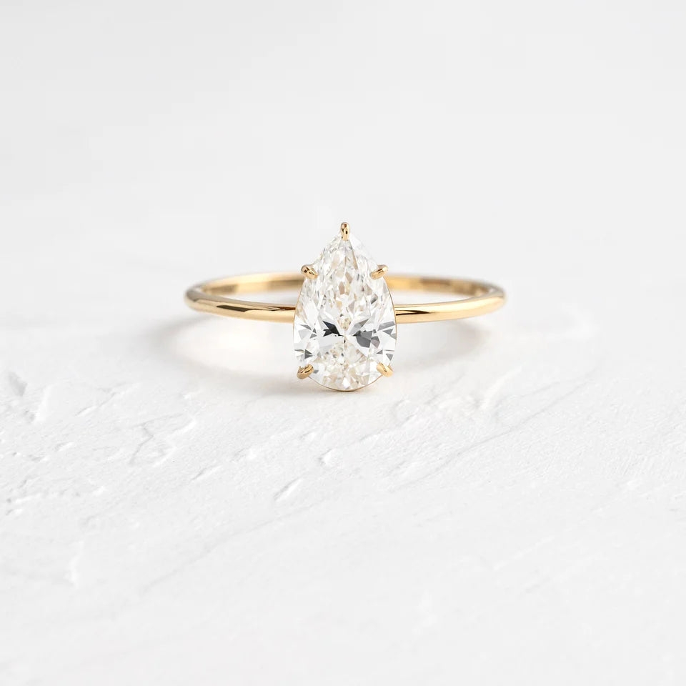 Solid Gold Pear Cut Lab-Grown Diamond Ring (F71DAD)