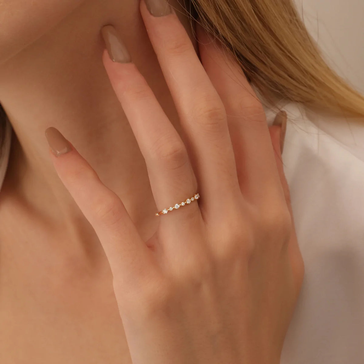 4 Claw Petite Moissanite Ring, photo 1