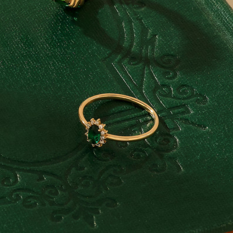 Solid Gold Minimalist Emerald Oval Ring
