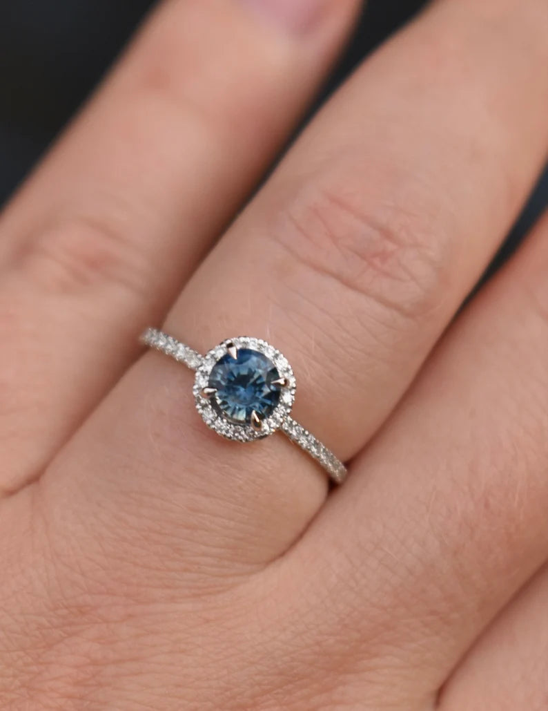 18K Solid Gold Vintage Teal Blue Montana Sapphire Ring