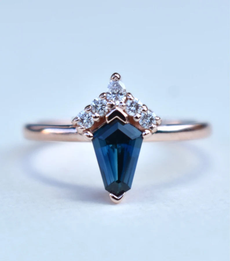 Solid Gold Kite Shape Teal Sapphire Engagement Ring With Diamonds (01C9F5)