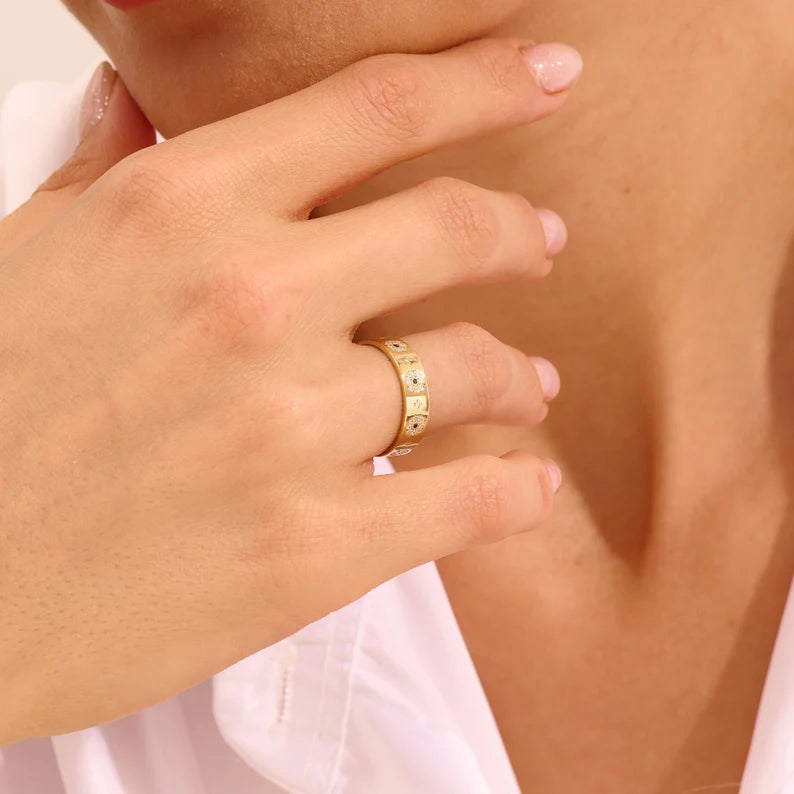 Solid Gold Sapphire Flower Band