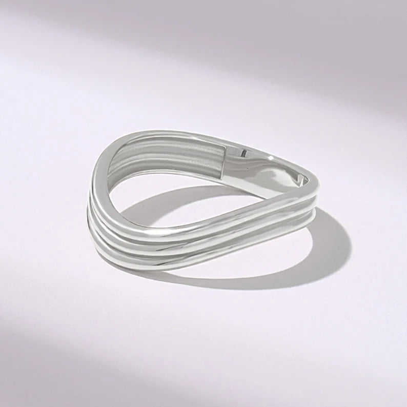 Solid Gold Curved Band