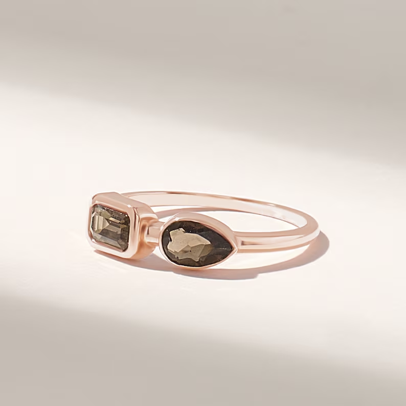 Solid Gold Smoky Gray Toi et Moi Ring