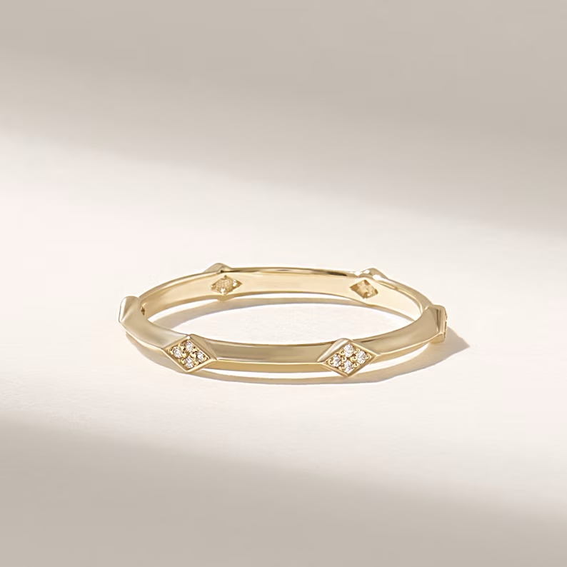 Solid Gold Rhombus Wedding Band