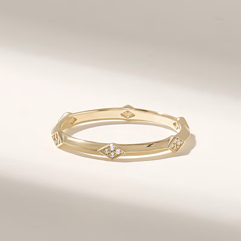 Solid Gold Rhombus Wedding Band