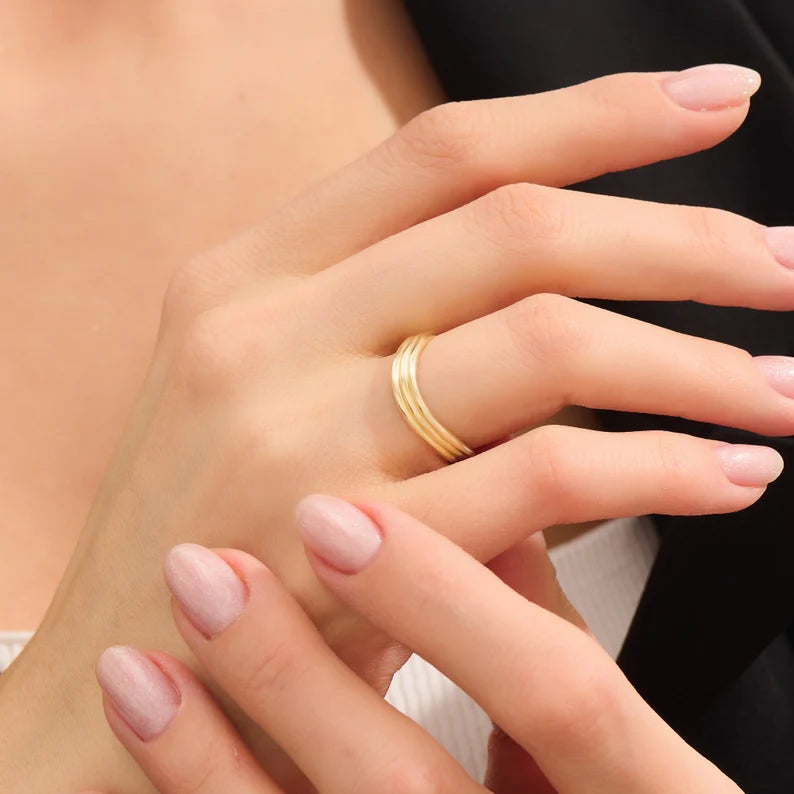 Solid Gold Curved Band