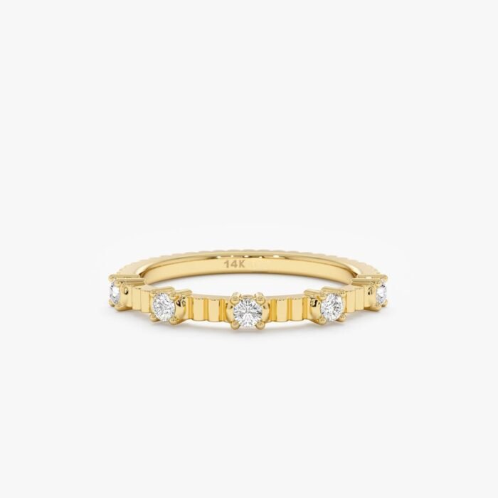 Diamond Ribbed Ring