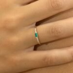 18K Solid Gold Natural Emerald and Diamond Ring - Image 4
