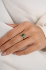 18K Solid Gold Emerald Statement Ring - Image 4