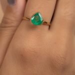 14K Solid Gold Pear Shape Emerald Ring - Image 2