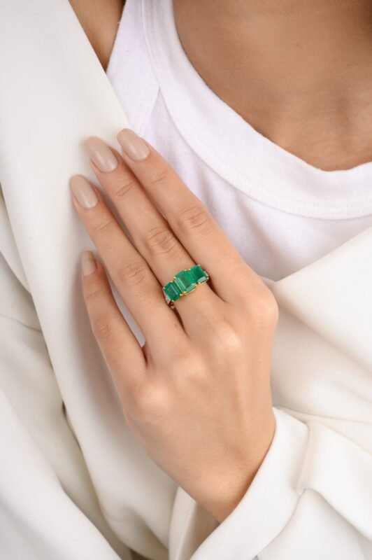 14k solid gold trillion emerald diamond wedding ring gj216 2