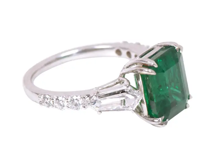 14k solid gold 6 24 carat lab grown vivid green emerald and diamond cocktail ring as142 2