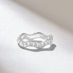 18K Solid Gold Alternating Pave Wavy Band: Minimalist Zigzag Ring for Women - Image 6