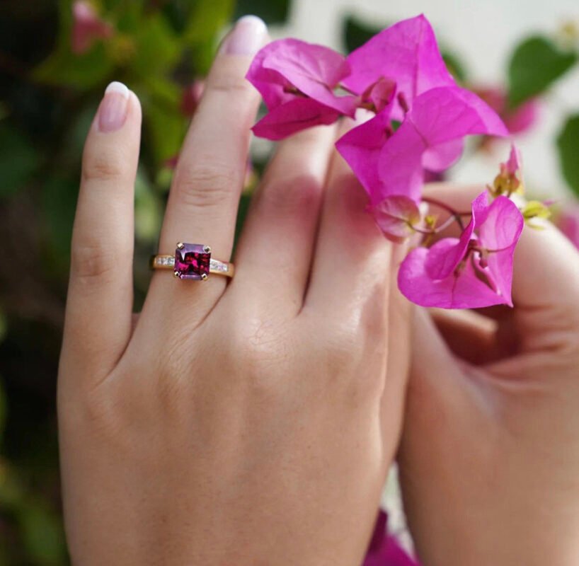 14k solid gold garnet engagement ring gr109 1