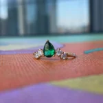 18K Solid Gold Pear Emerald Anniversary Ring - Image 7