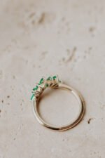 18K Solid Gold Flora Emerald Tracer Band - Image 5