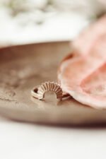 14k Solid Gold & Diamond Ring - Image 5