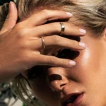 18K Solid Gold Scattered Diamond Band - Image 2