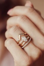 Solid Gold Criss Cross Ring, 18k Gold X Ring, Natural Diamond ring for women, Gift for her - Image 4