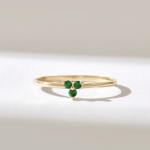 18K Solid Gold Minimalist Emerald Trio Ring - Image 2
