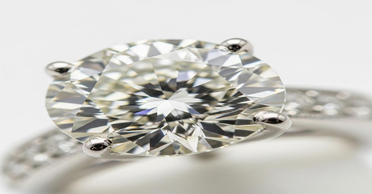 DEF vs Near-Colourless: Will Your Setting Show the Tint?